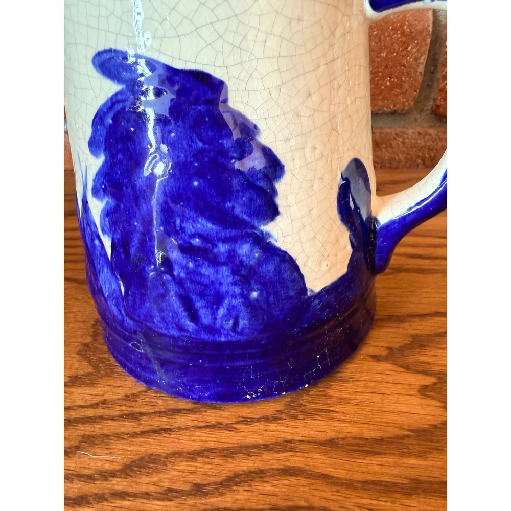 Vintage Old Sleepy Eye-style pitcher, cobalt and cream crackle glaze, 7.5" tall - Picture 8 of 10